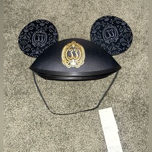 Disney Club 33 Mickey Ears Haunted Mansion Exclusive edition